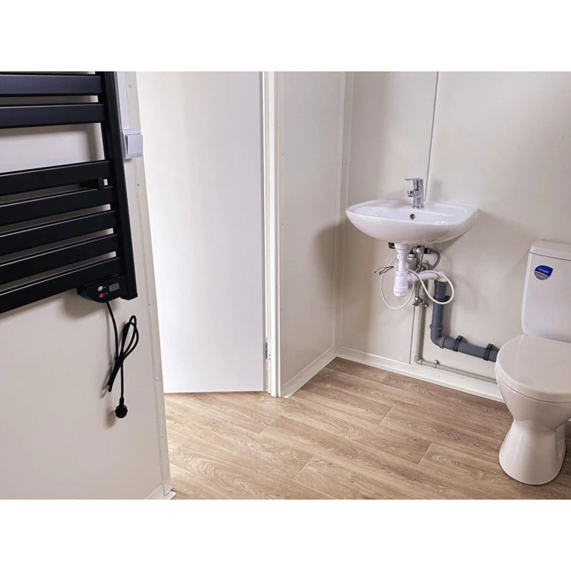 Oficina 7x3m grandes vitrinas con air condicion